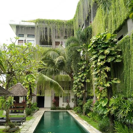 Ganga Hotel & Apartment Denpasar Eksteriør bilde