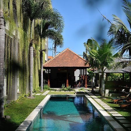 Ganga Hotel & Apartment Denpasar Eksteriør bilde