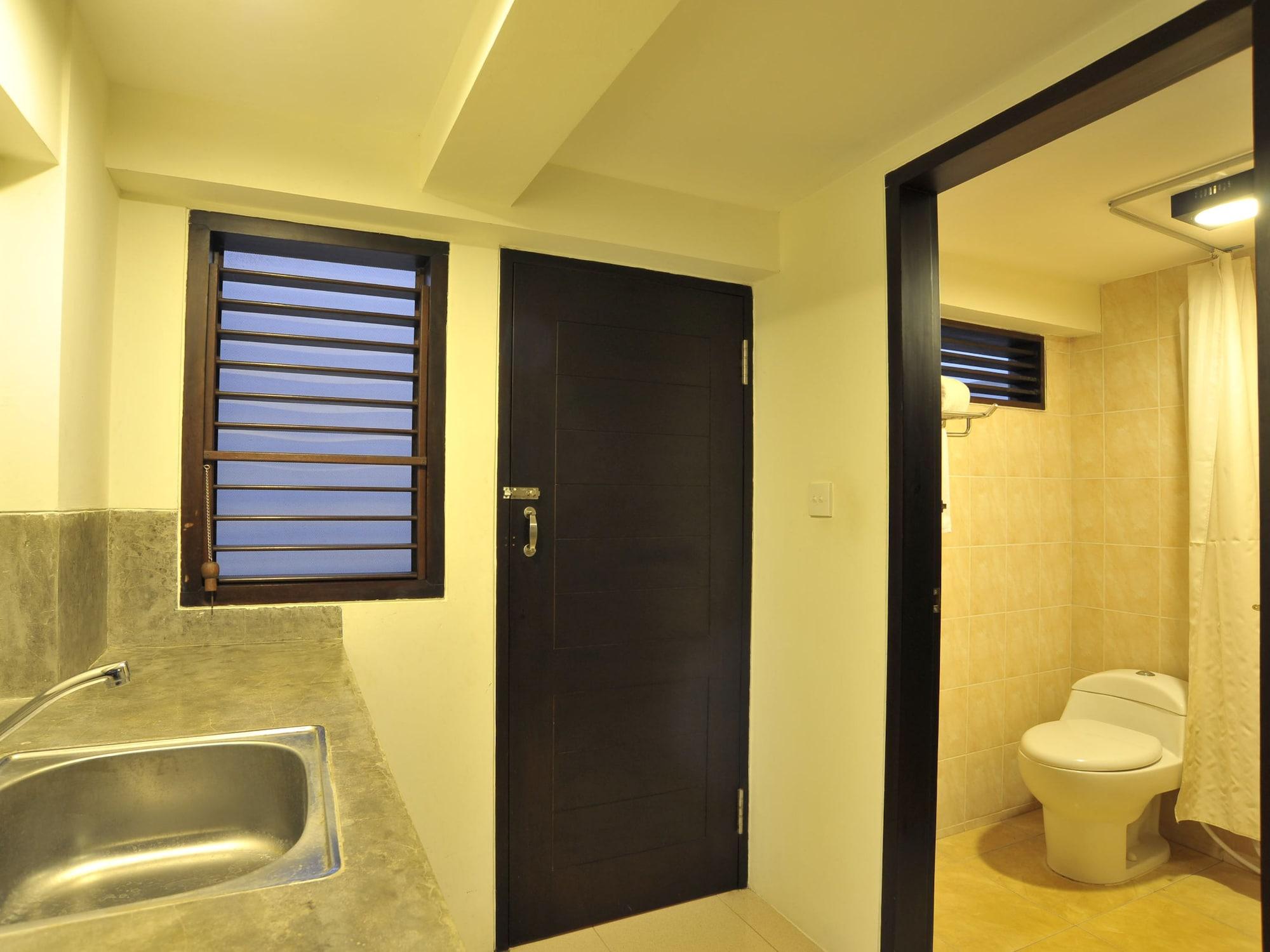 Ganga Hotel & Apartment Denpasar Eksteriør bilde
