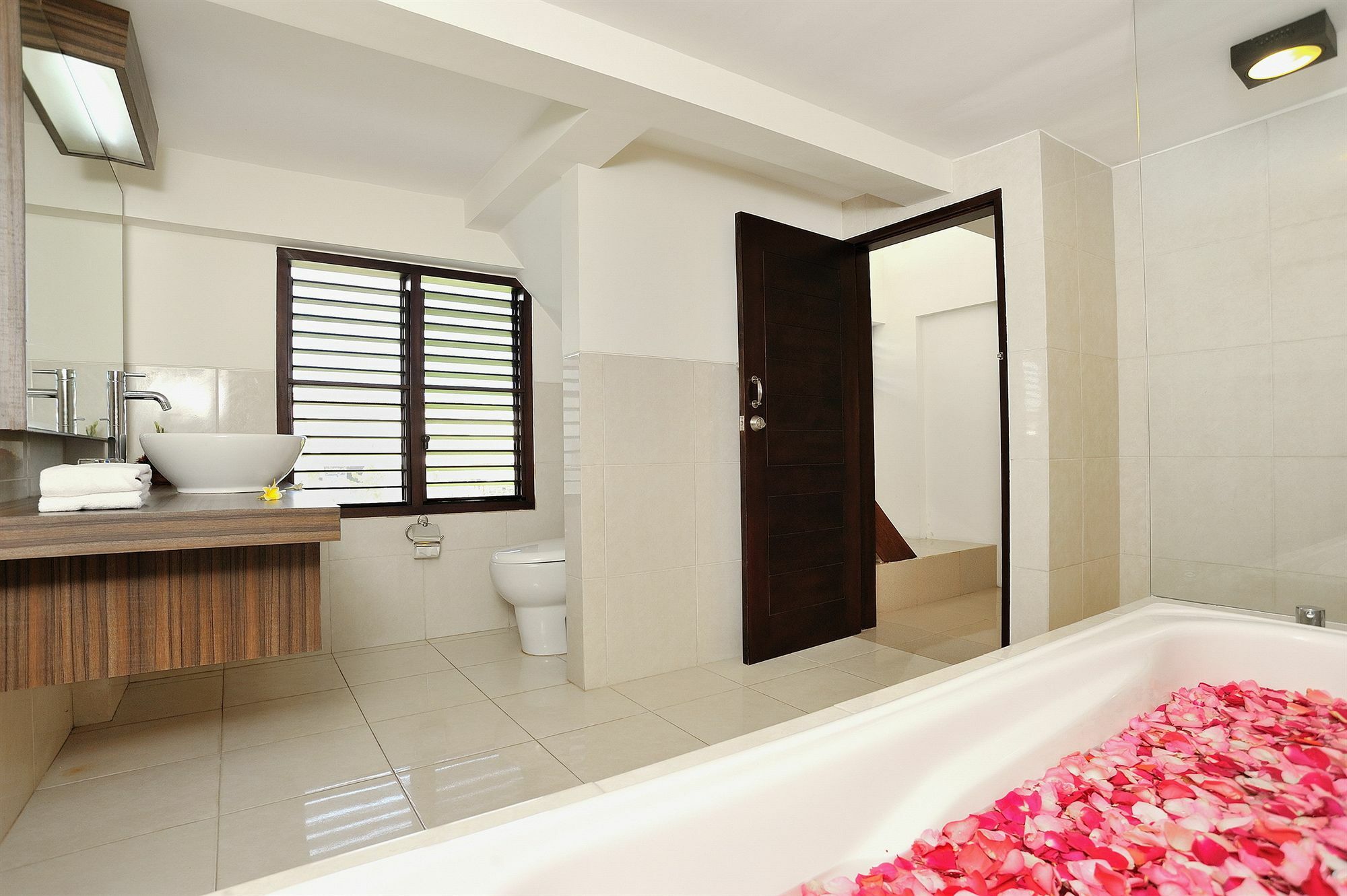Ganga Hotel & Apartment Denpasar Eksteriør bilde