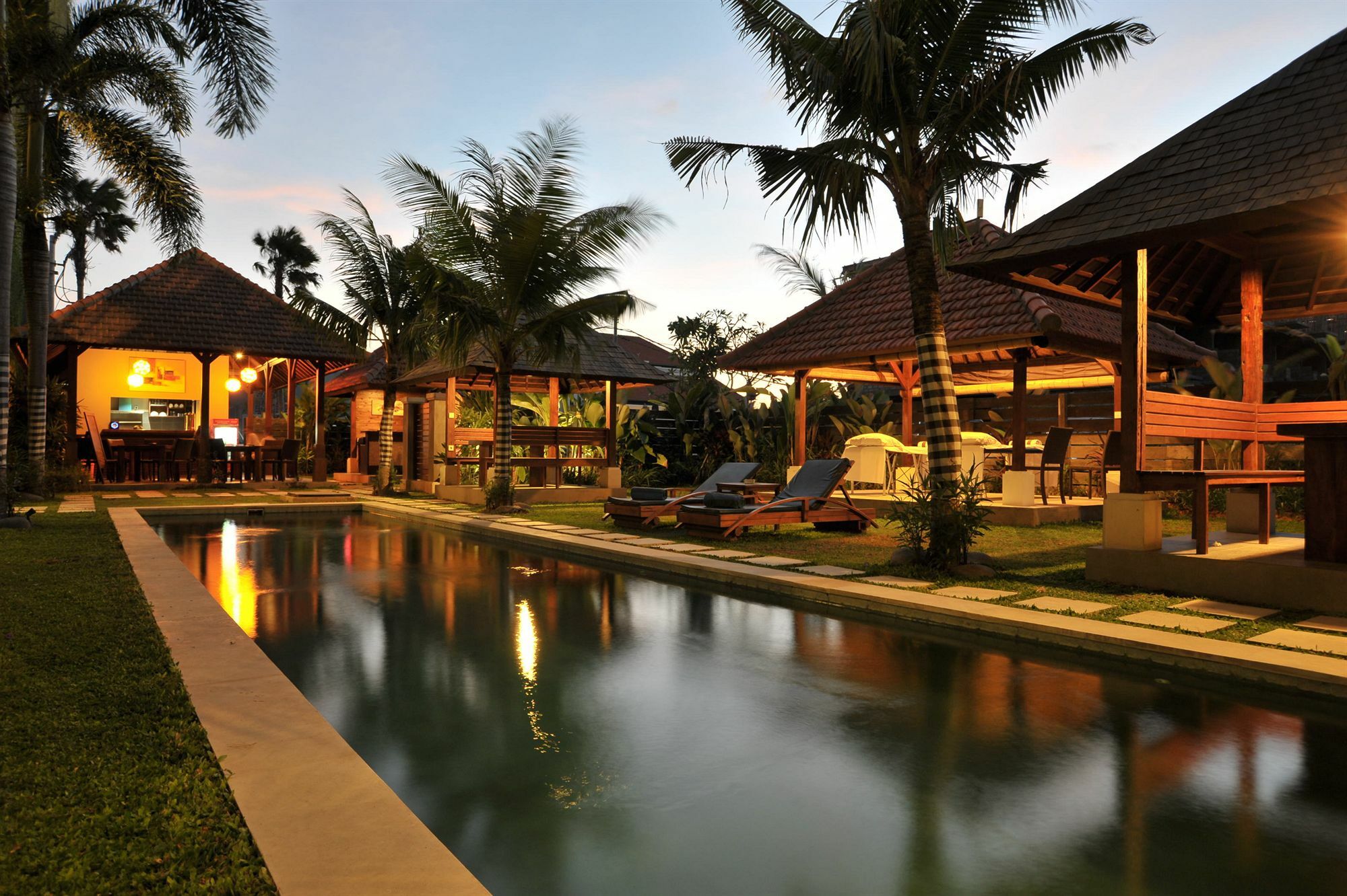 Ganga Hotel & Apartment Denpasar Eksteriør bilde